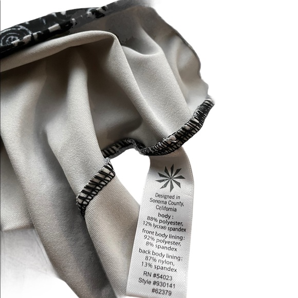 💕EUC Athleta Fuse Racerback Paisley Print Tank Top XL - Picture 5 of 6